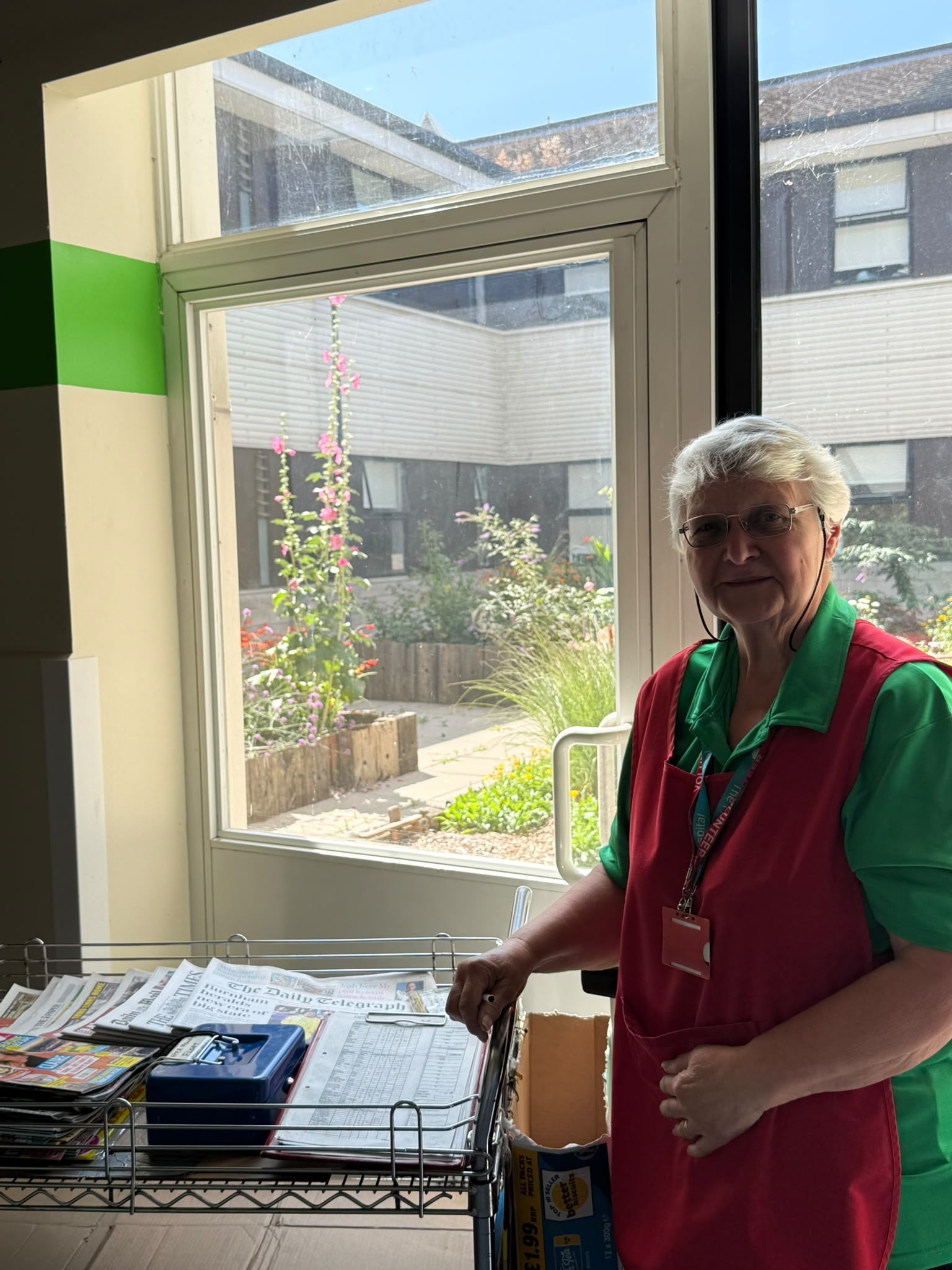 Could you help brighten someone’s day? We’re looking for Ward Trolley Volunteers!